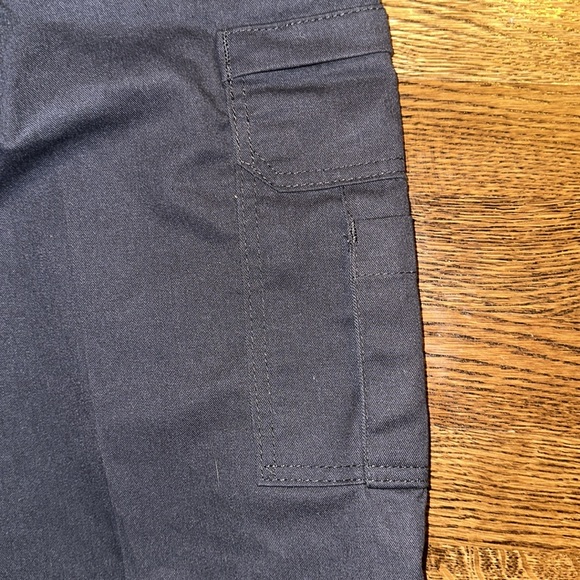 Dickies Cargo Shorts - Picture 5 of 10